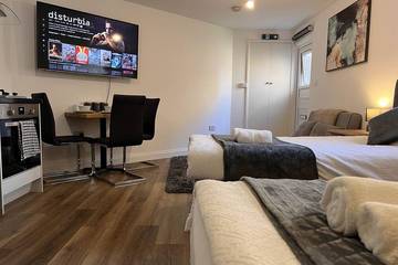 Apartment for 3 People in Luton, Chiltern Hills, Photo 4