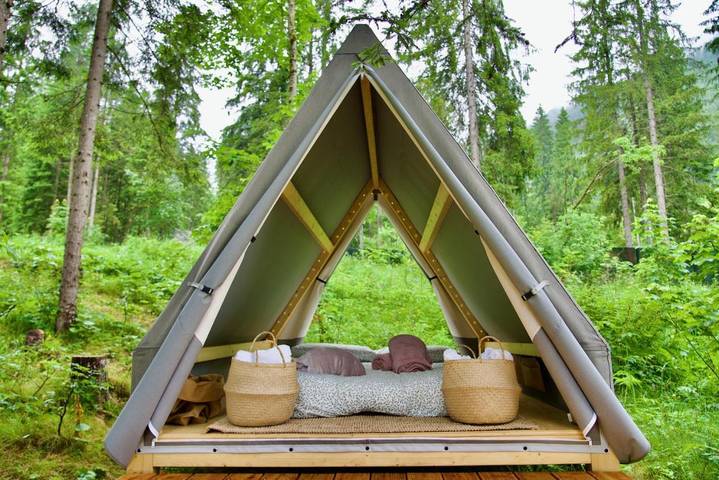 Camping für 2 Personen, mit Pool und Ausblick sowie Sauna und Garten, mit Haustier - 1