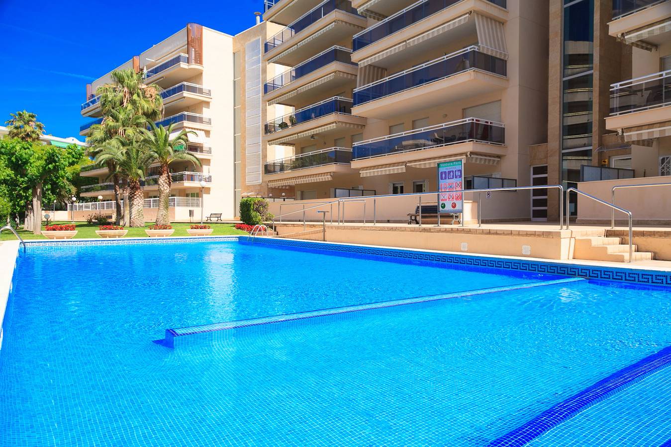 Ganze Wohnung, Ferienwohnung für 8 Personen mit Kinderpool in Salou, Costa Dorada
