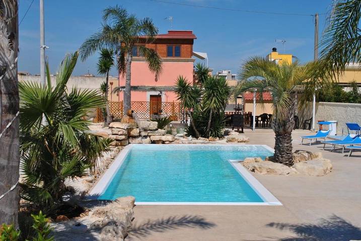B&b per 2 persone, con Giardino e Piscina a Bisceglie