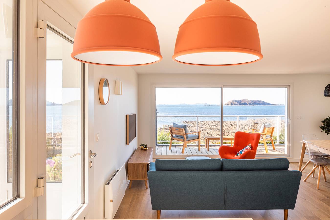 Apartamento entero, Apartamento 'Logement Exceptionnel, Sur Plage' con vistas al mar, terraza privada y Wi-Fi in Costa de granito rosa