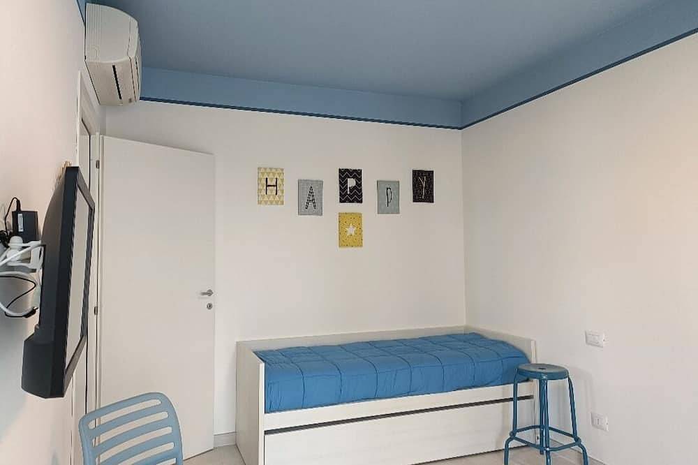 Entire apartment, Seafront, apartment with wonderful terrace in Giulianova, Giulianova (Municipality)