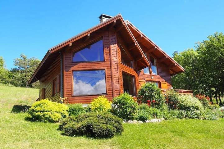 Chalet pour 7 personnes, avec terrasse et jardin, animaux acceptés