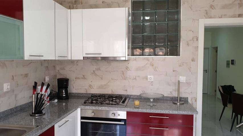 Gîte pour 6 personnes, avec terrasse et vue dans Praia - 4