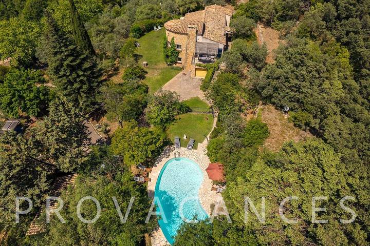 Location de vacances pour 10 personnes, avec Balcon/Terrasse ainsi que Jardin et Piscine à Bargemon - 3