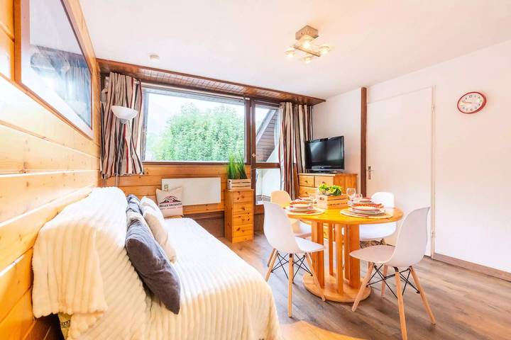 Gîte pour 4 personnes, avec vue dans Office De Tourisme De Saint Laurent Soulan