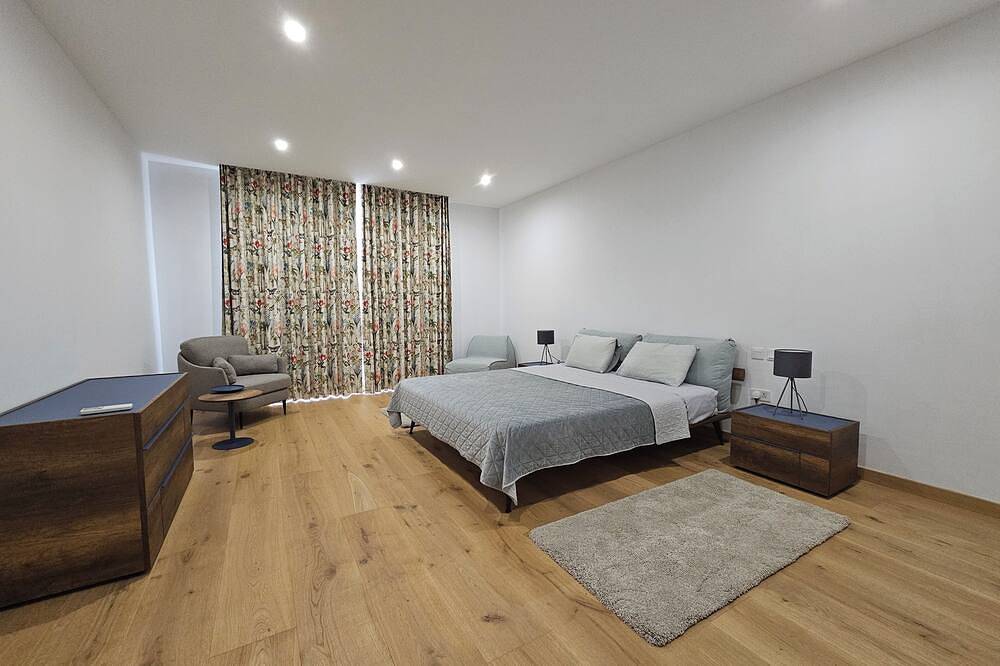 Geheel appartement, Stunning Seafront Portomaso Apartment w/terraces in Paceville, San Giljan