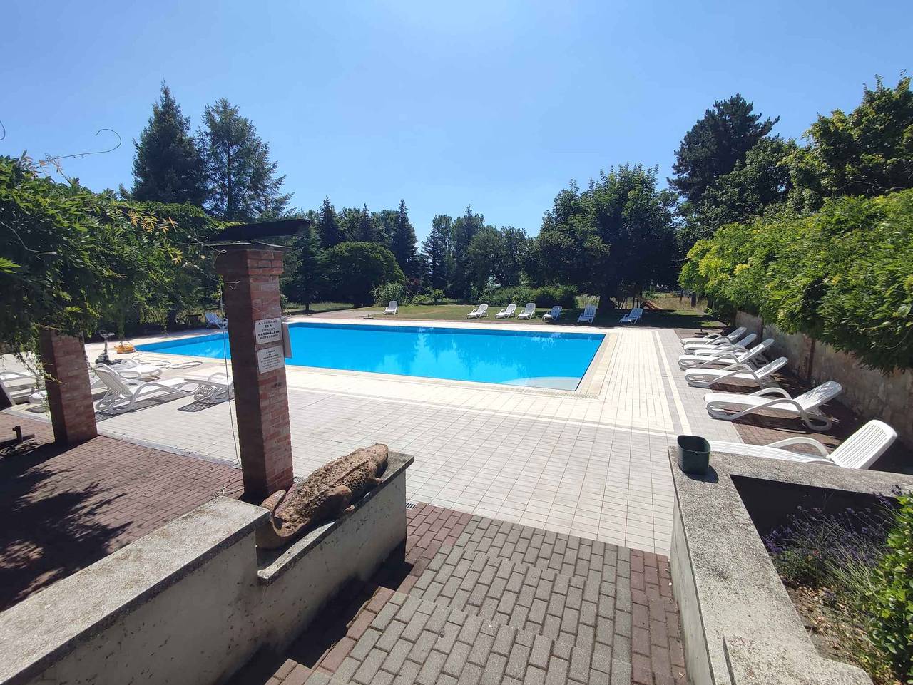 Ganze Ferienwohnung, Ferienwohnung mit Pool und Klimaanlage am Wasser  in Balatonudvari, Balatonfüredi járás