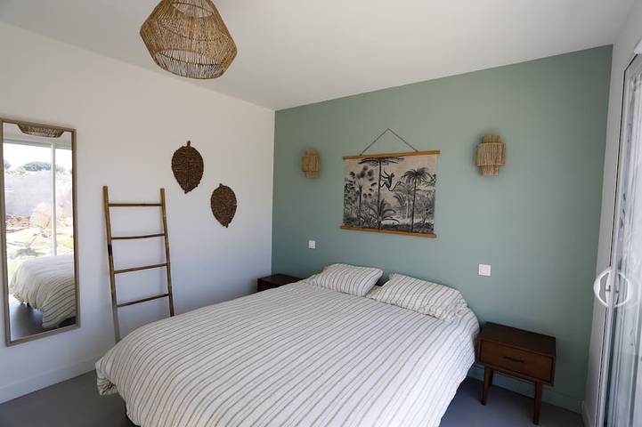 Location de vacances pour 10 personnes, avec jardin dans Plage Du Gros Jonc Le Bois Plage En Re - 2