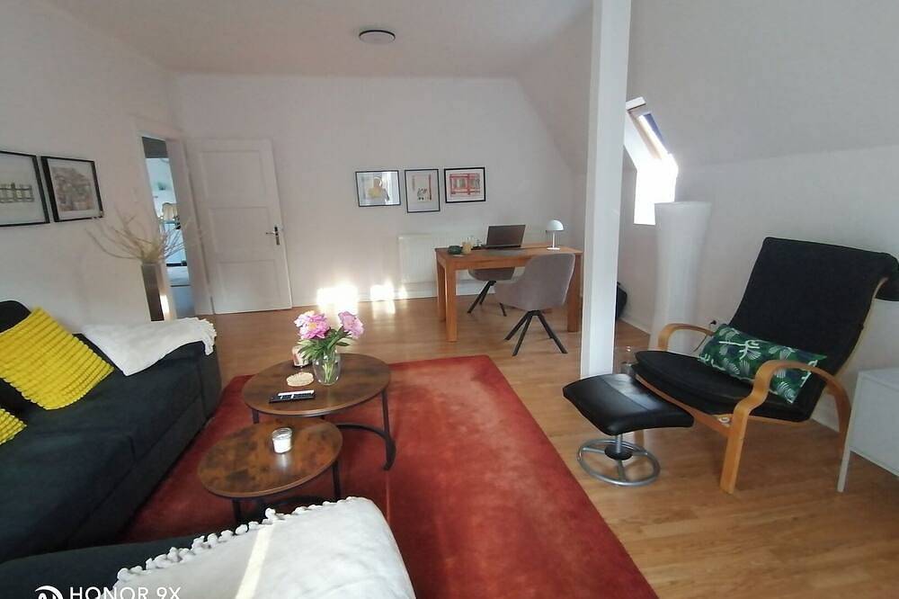 Ganze Wohnung, Schöne Wohnung in ruhiger Lage\n1. Stock - Haustierfreundlich in Schloss Dankern, Haren (Ems)