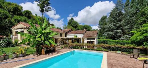 Maison d’hôte pour 2 personnes, avec piscine ainsi que jardin et vue, animaux acceptés dans les Deux-Sèvres