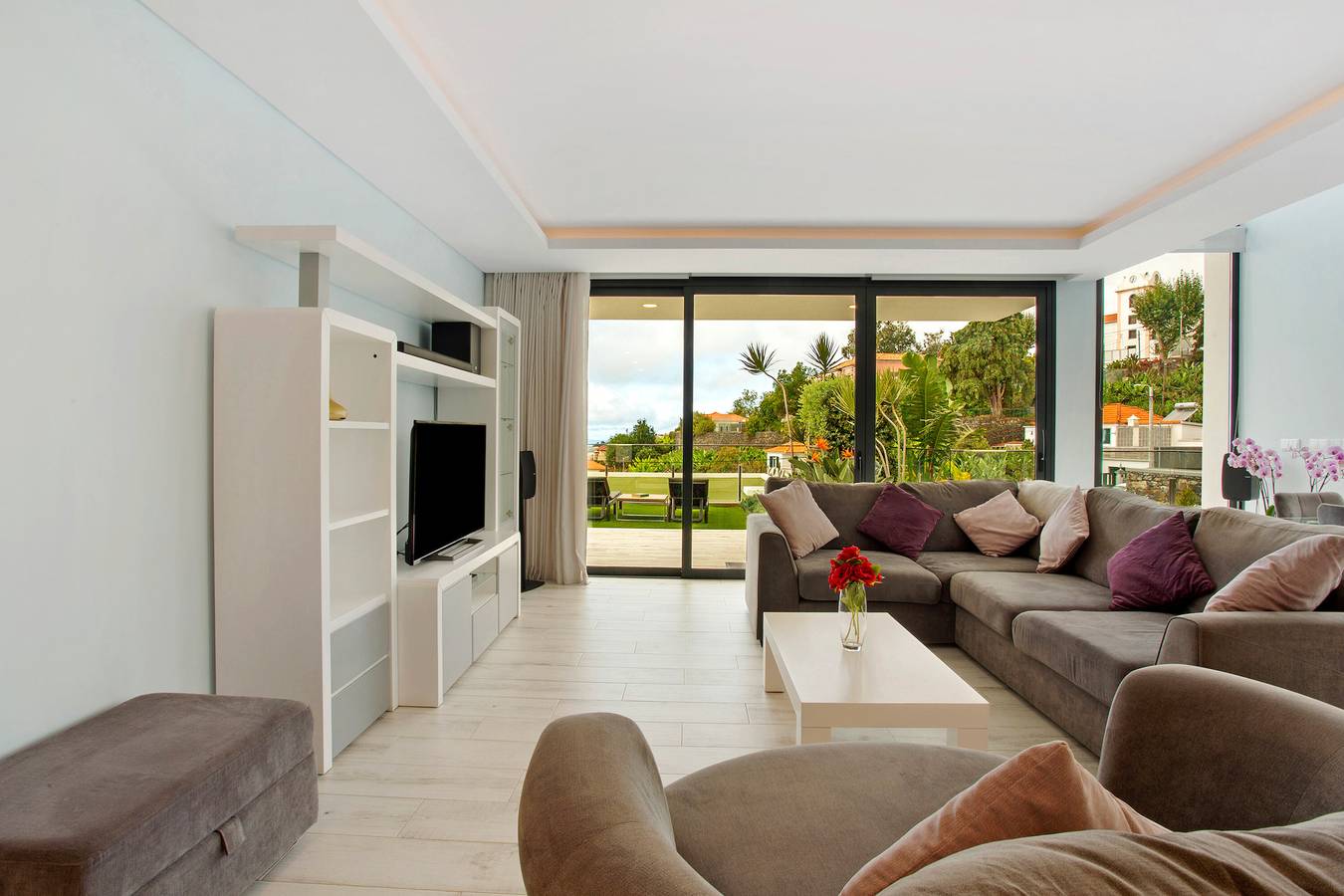 Villa 'Jolie' con vistas al mar, Wi-Fi y aire acondicionado in Pináculo, Ponta do Sol