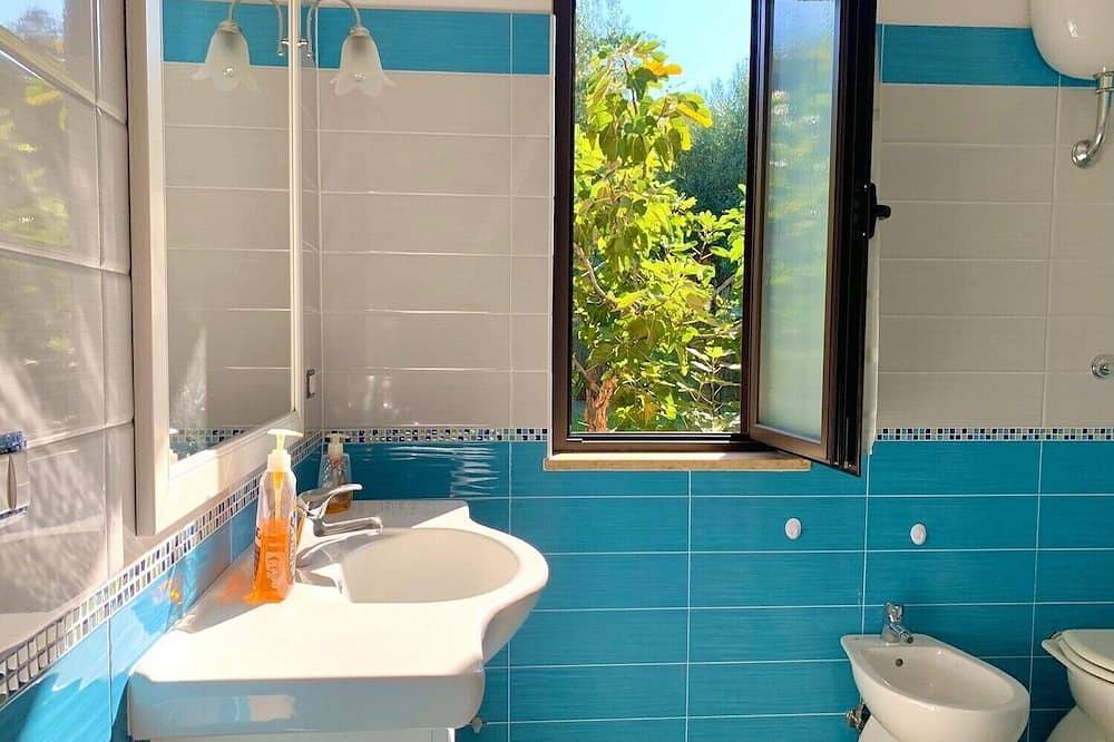 Cilento - Castellabate/Southern Italy, holiday home approx. 5 minutes from the beach in Castellabate, Cilento Coast
