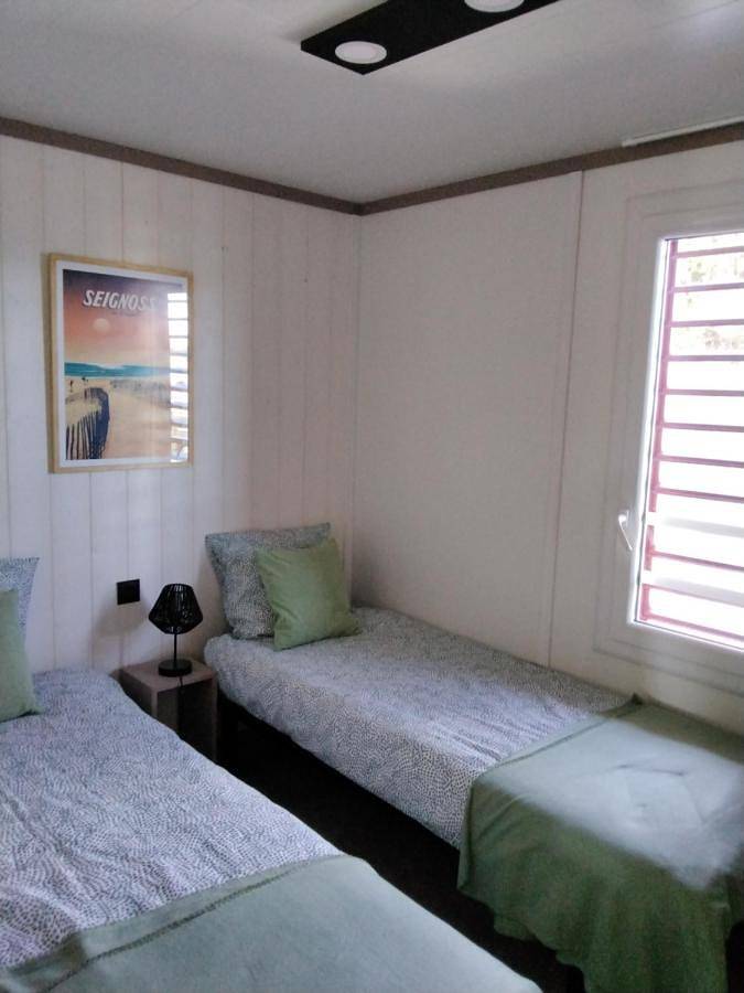 Chalet pour 4 personnes, avec balcon ainsi que piscine et vue au Pays basque - 2