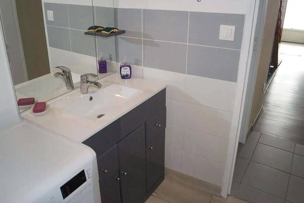 A country house in the Ardèche, through the 4 seasons in Coucouron, Ardèche