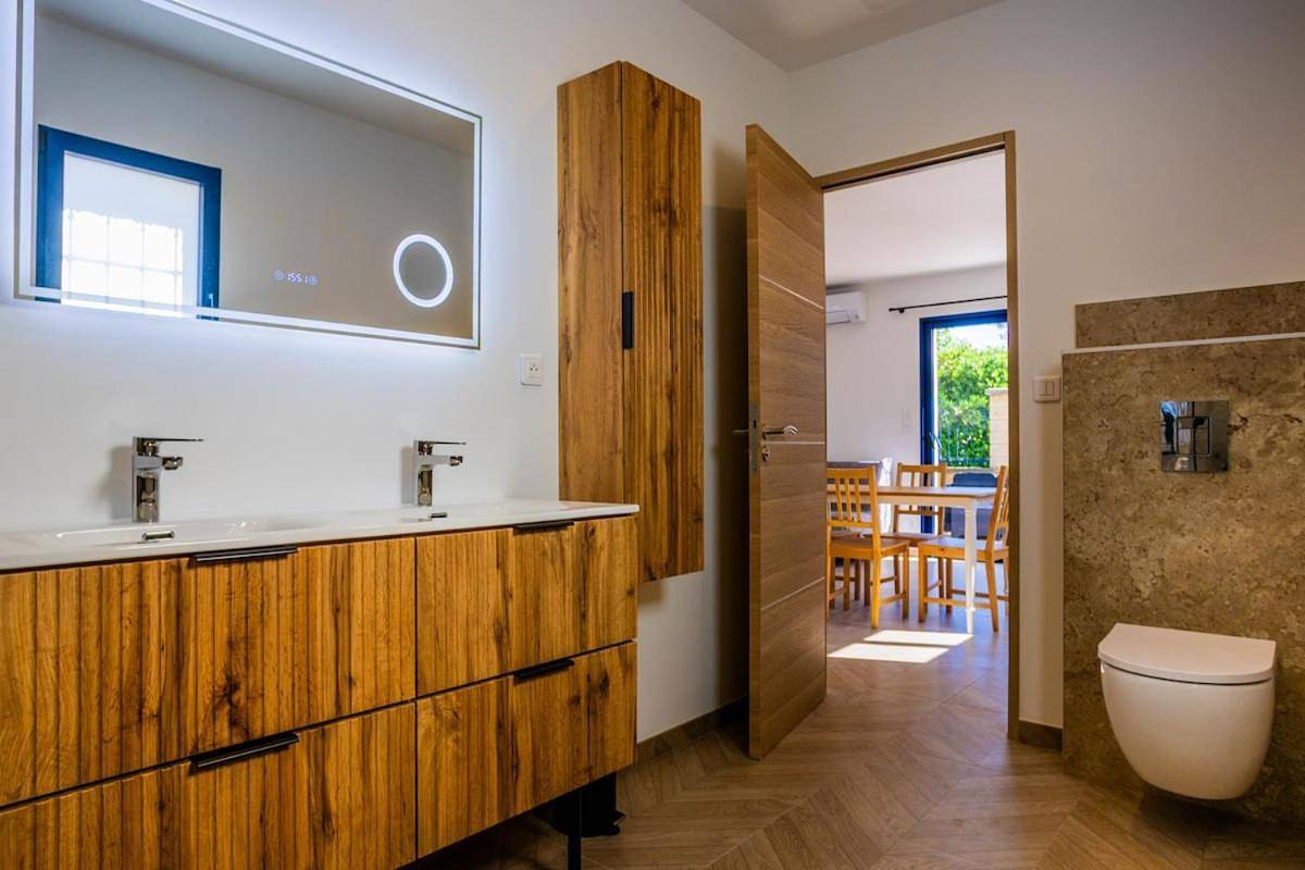 Appartement entier, Les Cailles Appartement in Cuers, Côte méditerranéenne (France)