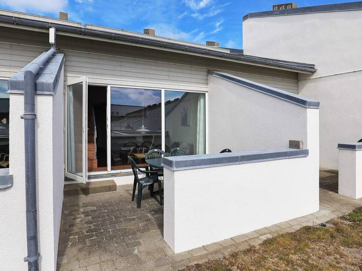 Ferienwohnung für 6 Personen, mit Terrasse und Pool, kinderfreundlich in Tranum Strand