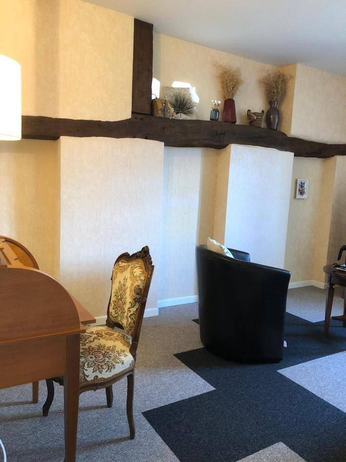 Maison d’hôte pour 2 personnes, avec Terrasse et Jardin ainsi que Piscine et Vue dans Orne - 3