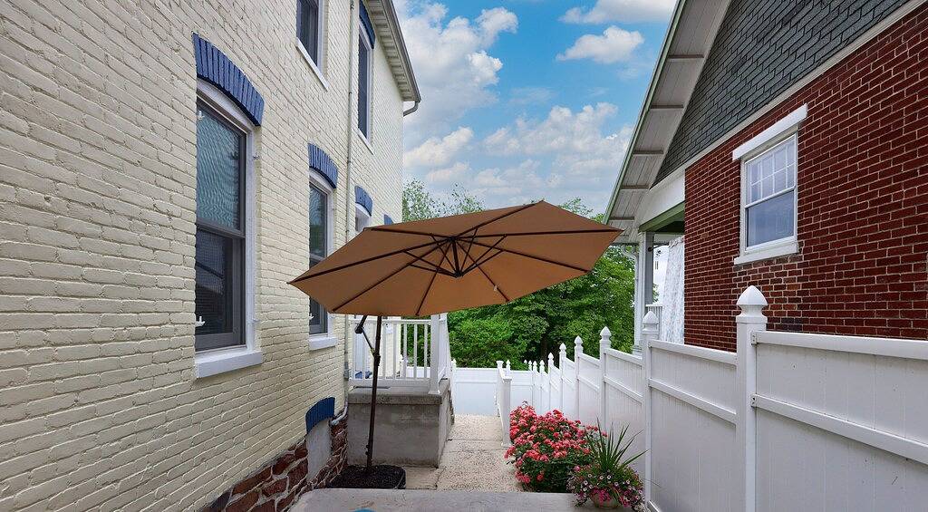 Spacious 1 Br Stratton House: A Cozy Downtown Stay Backing to Culp's Hill in Gettysburg, Adams County (PA)