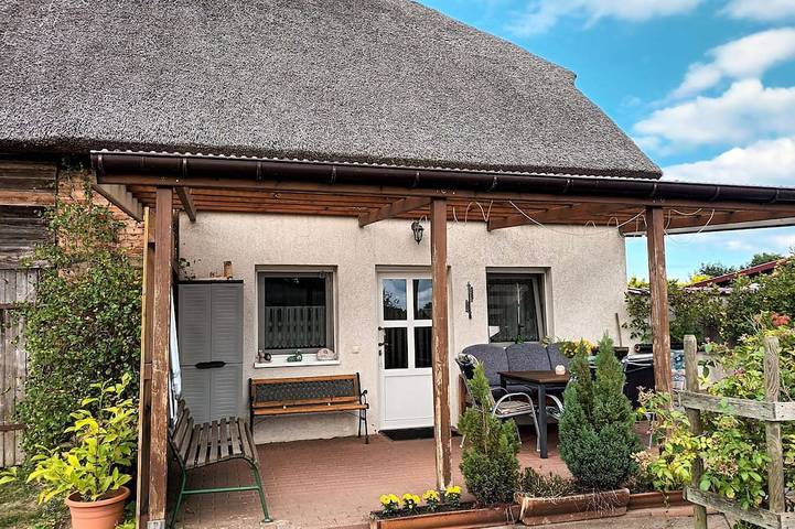 Cottage für 5 Personen, mit Terrasse und Garten in Kröslin