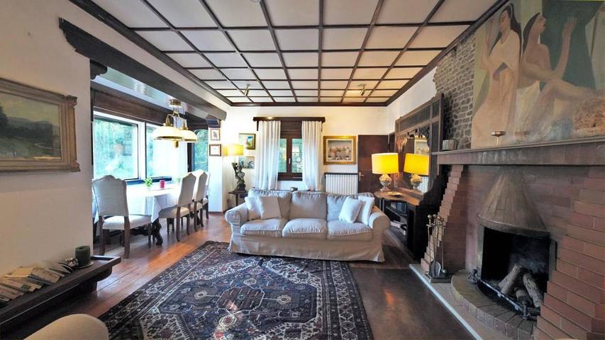Casa vacanza per 8 persone, con Balcone e Terrazza nonché Giardino e Vista lago a Calalzo di Cadore