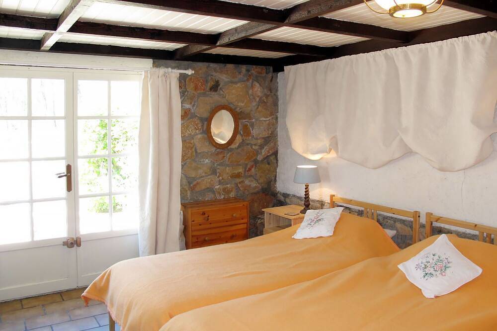 Pascaire by Interhome in Forcalqueiret, Región Brignoles