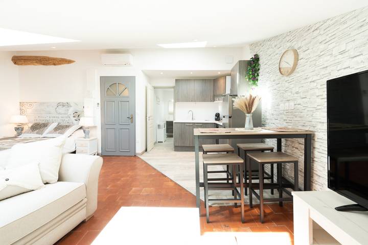 Ganzes Studio, Le Mansardé in Riez, Alpes-de-Haute-Provence