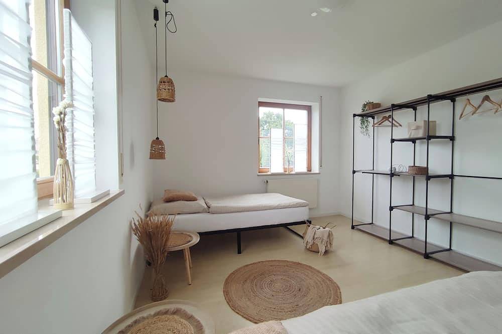 Ganze Wohnung, Ferienhaus mit Terrasse und Garten in Monheim, Bayerisch Schwaben