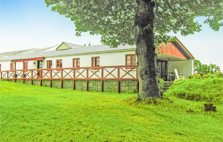 Feriehus for 5 personer, med Terrasse og Jacuzzi i tillegg til Sauna i Horsens
