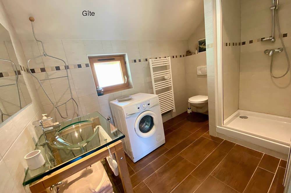Suite-Familie-Ensuite mit Dusche-Bergblick in Orbey, Regionaler Naturpark Belchen der Vogesen