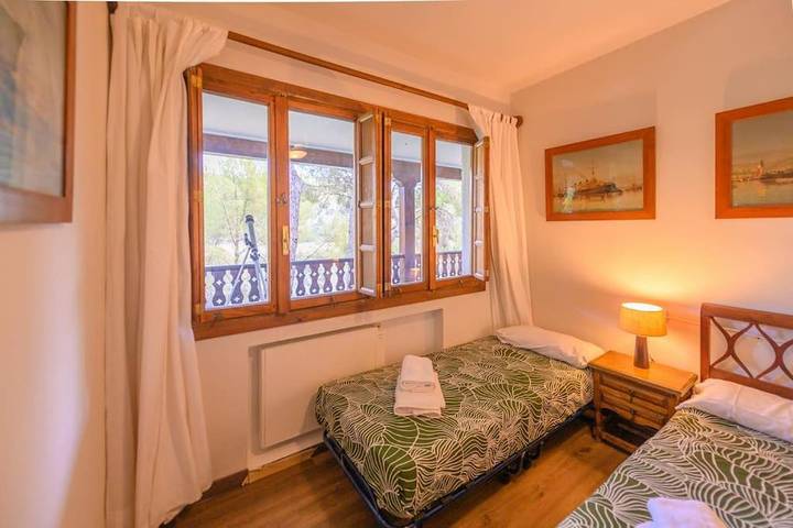 Casa rural para 20 personas, con piscina y jardín además de vistas al lago y vistas, Se admiten mascotas en Cuenca del Alberche - 4