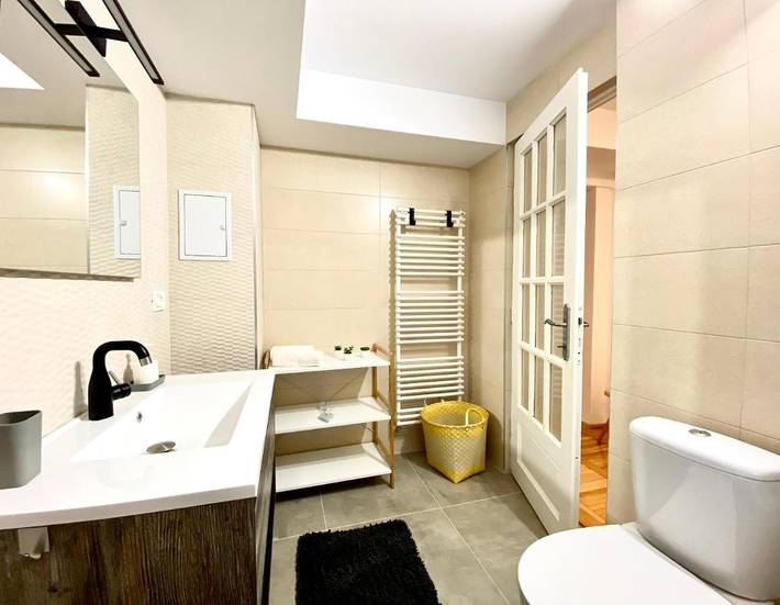 Gîte pour 4 personnes, avec terrasse et vue dans Poiana Brasov - Brasov - 4