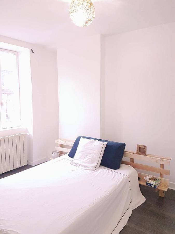 Appartement entier, Charmant Appartement a Vierzon, proche de toutes commodite's et parkings gratuits a proximite' in Vierzon, Région de Vierzon