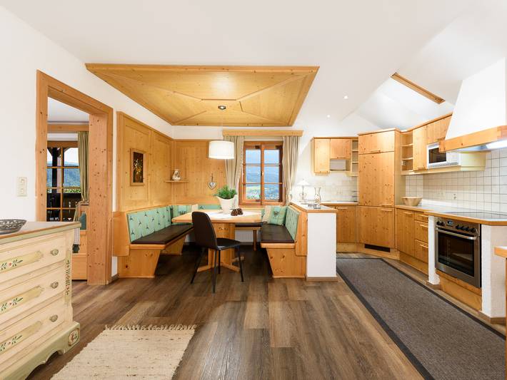 Ferienwohnung für 4 Personen, mit Balkon und Ausblick in Innsbruck - 3