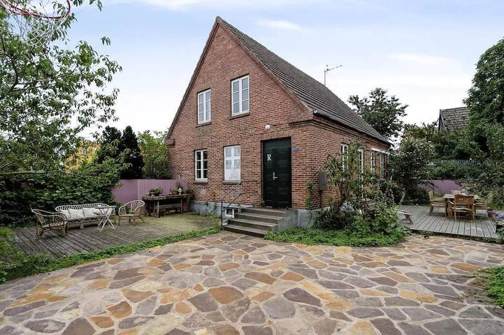 Villa für 8 Personen, mit Garten und Terrasse