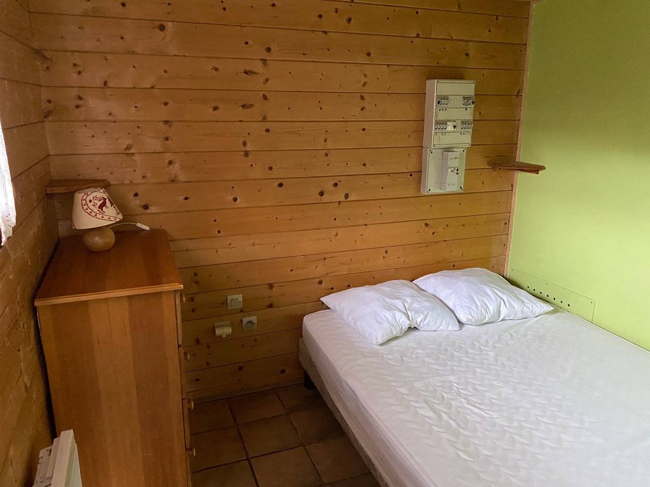 Chalet « 6p Simple - Le Manou »: Vistas a la Montaña, Terraza Privada y Wi-Fi in Verchaix, Region Bonneville