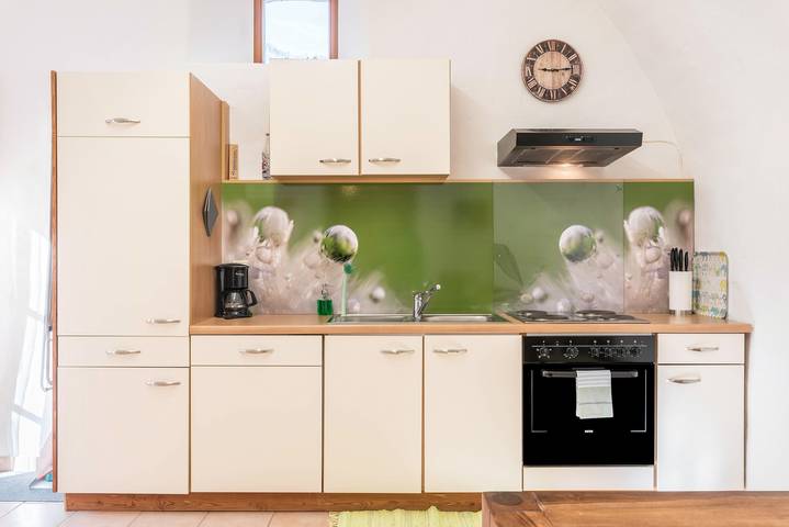 Entire studio, Studio 'Moserhof - Sunnseit' with Mountain View, Garden & Wi-Fi in Sarnvalley, Sarntal Alps