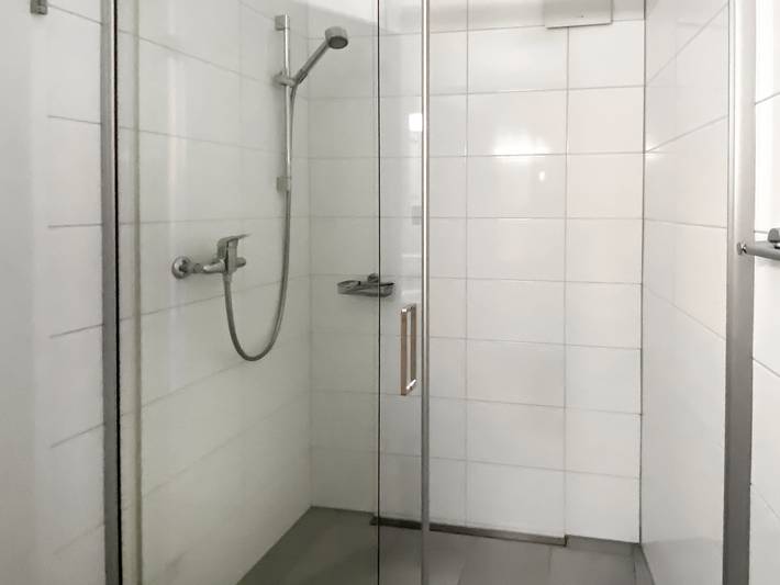 Ferienwohnung für 4 Personen, mit Seeblick und Garten sowie Terrasse und Ausblick, mit Haustier in Gambarogno - 4