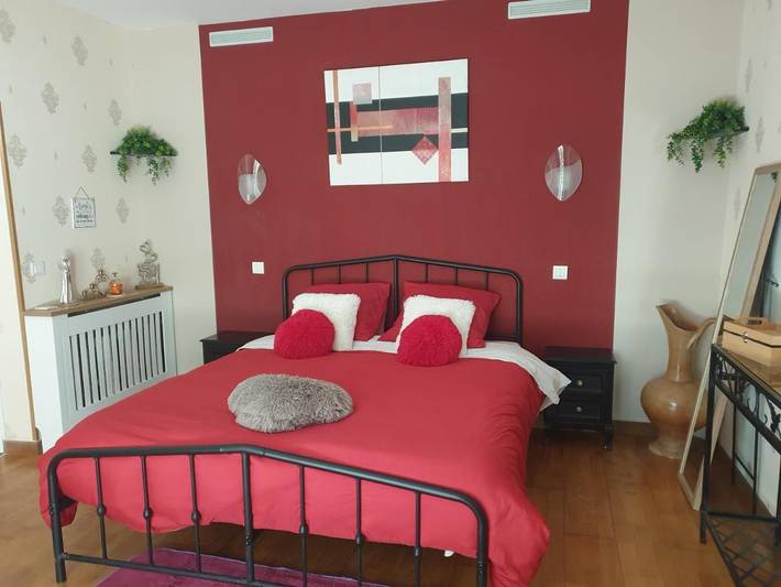 Gîte pour 2 personnes, avec Terrasse et Jardin ainsi que Vue sur le lac et Vue à Lixy