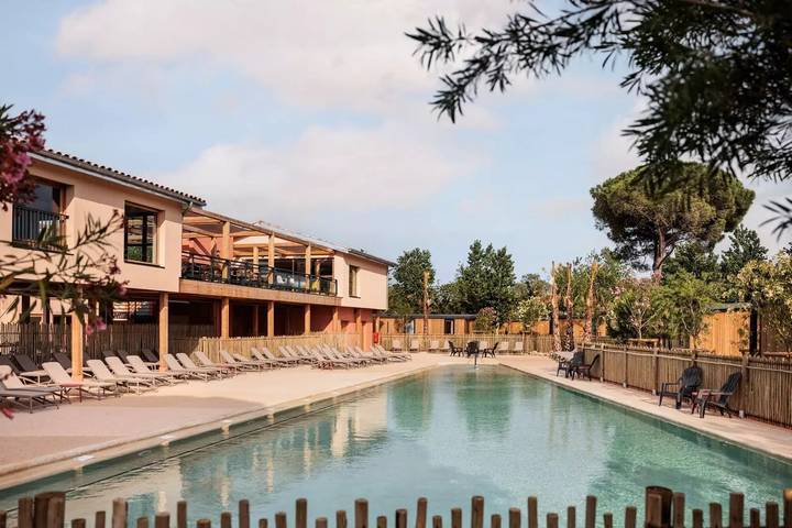 Camping pour 4 personnes, avec terrasse au Grau-d'Agde - 2