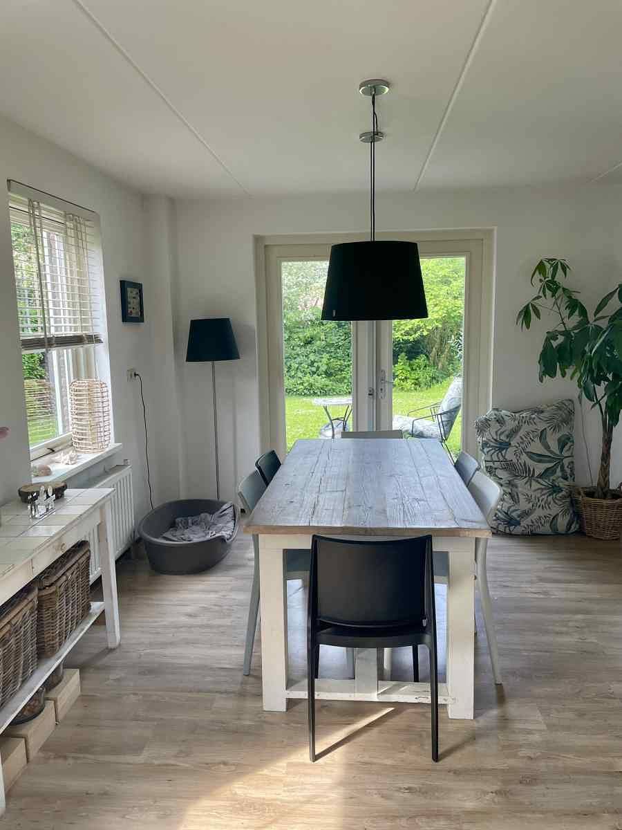 Attraktives 6-Personen-Ferienhaus in Zonnemaire in Zonnemaire, Zeeuwse Kust