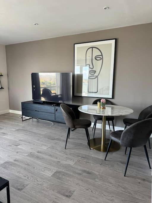 Ferienwohnung für 4 Personen, mit Balkon und Terrasse sowie Seeblick und Ausblick in Dublin - 2