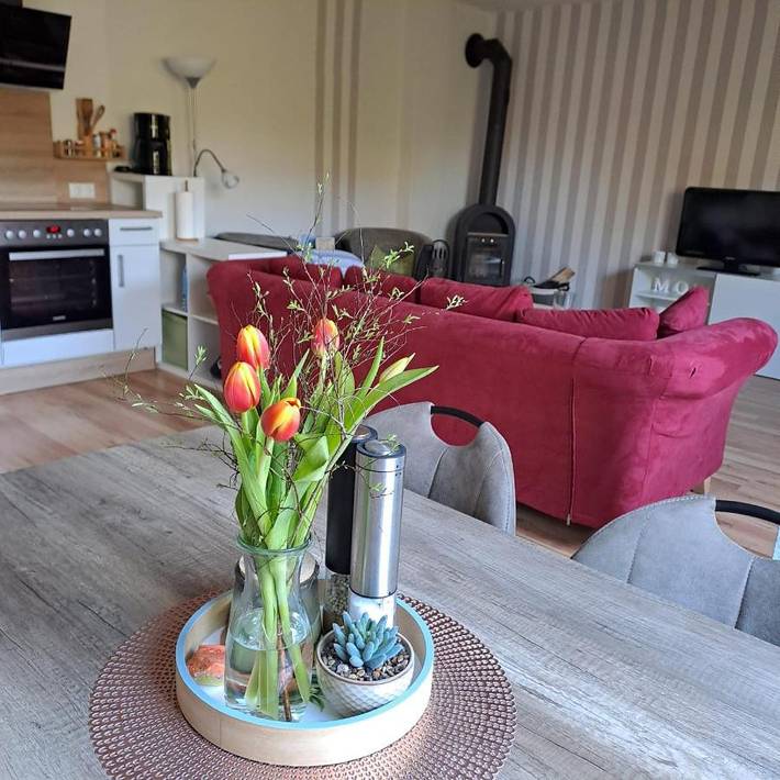 Ferienwohnung für 3 Personen, mit Terrasse und Garten sowie Ausblick in Güby