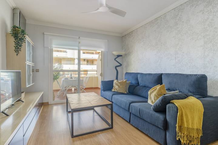 Apartamento entero, Apartamento espacioso a 20 min de Málaga con Wi-Fi, piscinas y cerca de la playa in La Cala del Moral, Rincón de la Victoria