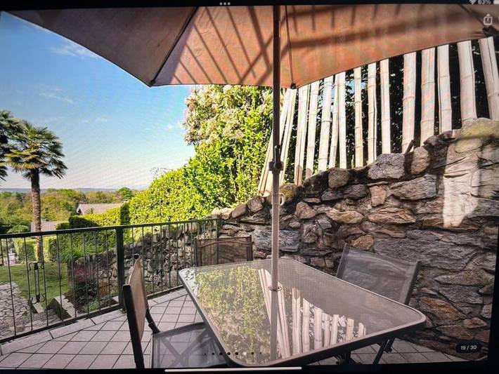 Gîte pour 2 personnes, avec vue et terrasse, animaux acceptés dans Vergiate