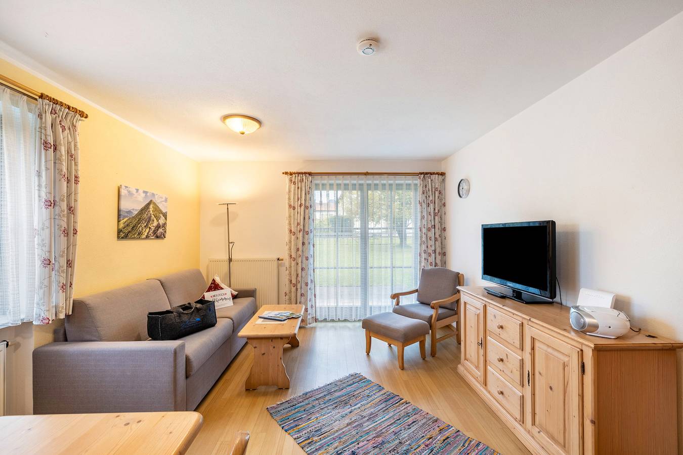 Ganze Wohnung, Apartment 'Fewo Brünnstein – Zimmer 6' mit Bergblick, Gemeinschaftsgarten & Wlan in Oberaudorf, Bayerische Alpen