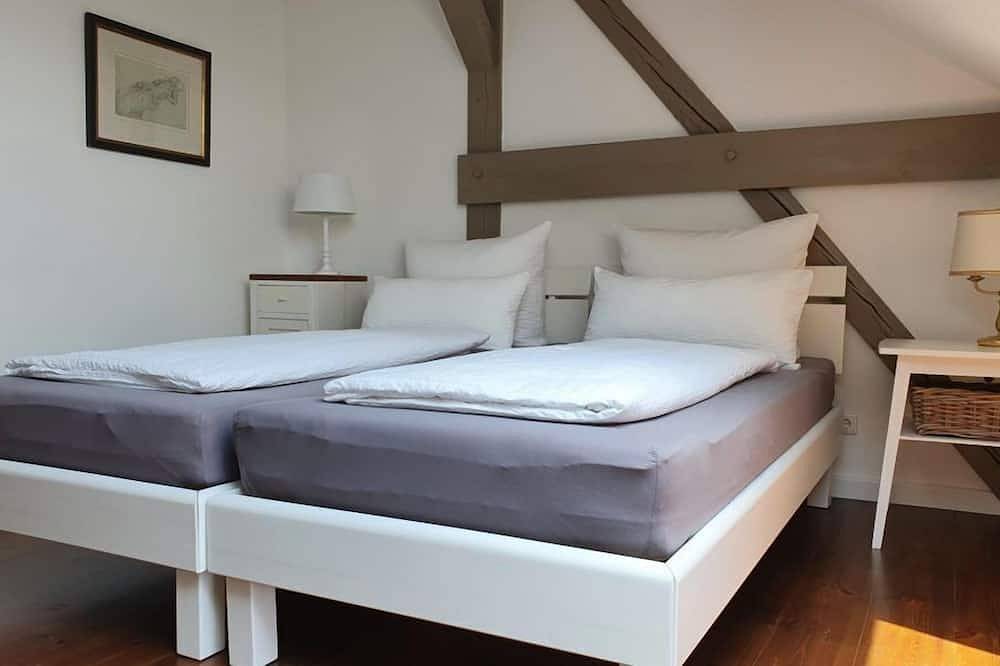 Ganze Wohnung, Ferienwohnung - Ronja in Rheinsberger See, Rheinsberg