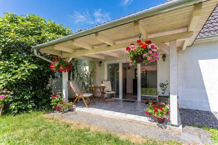 Ferienhaus für 4 Personen, mit Terrasse in Ungarn