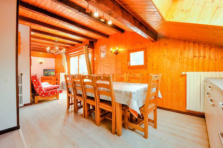 Apartamento vacacional entero, Apartamento de vacaciones para 10 personas con balcón in Châtel, Les Portes du Soleil