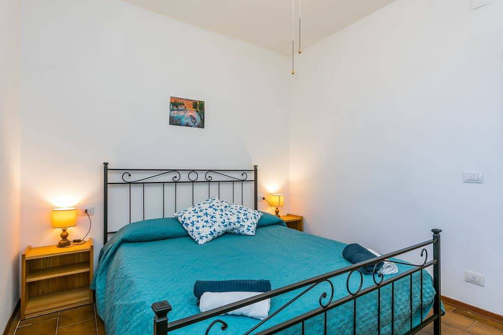 Entire apartment, Beautiful apartment for 5 people with Wifi, Tv and balcony in Marina di Cecina, Cecina